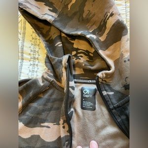 Brown camo zip up (new, no tags) size S